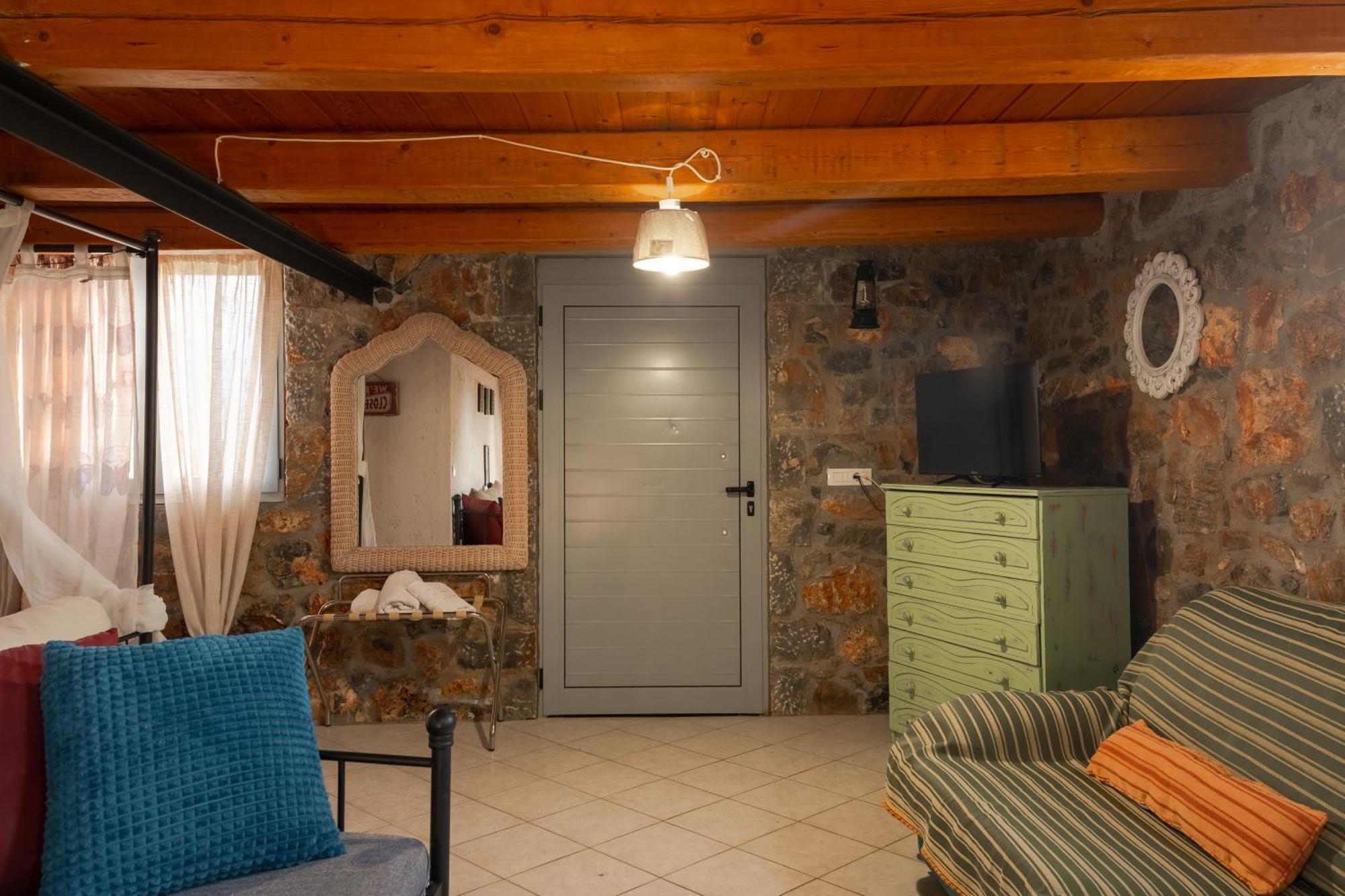 Villa Aktis With Freshwater Pool And Sea View Sissi  Bagian luar foto